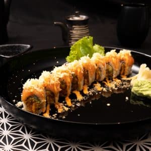 Sake roll (8 pcs)