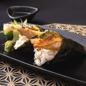 Prawn Tempura Temaki (2 pcs)